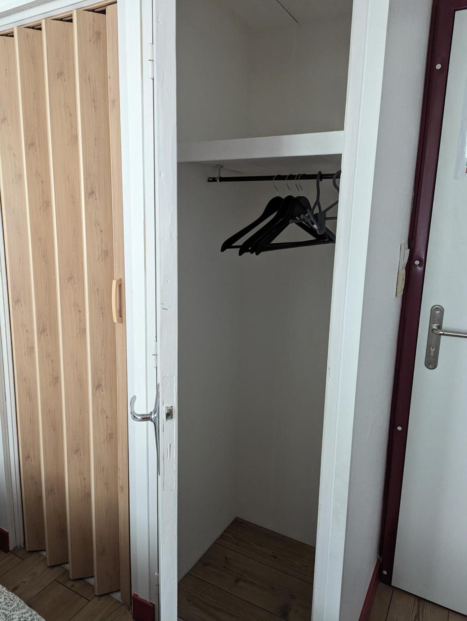 Auberge Des Pins Aubenas Eksteriør bilde