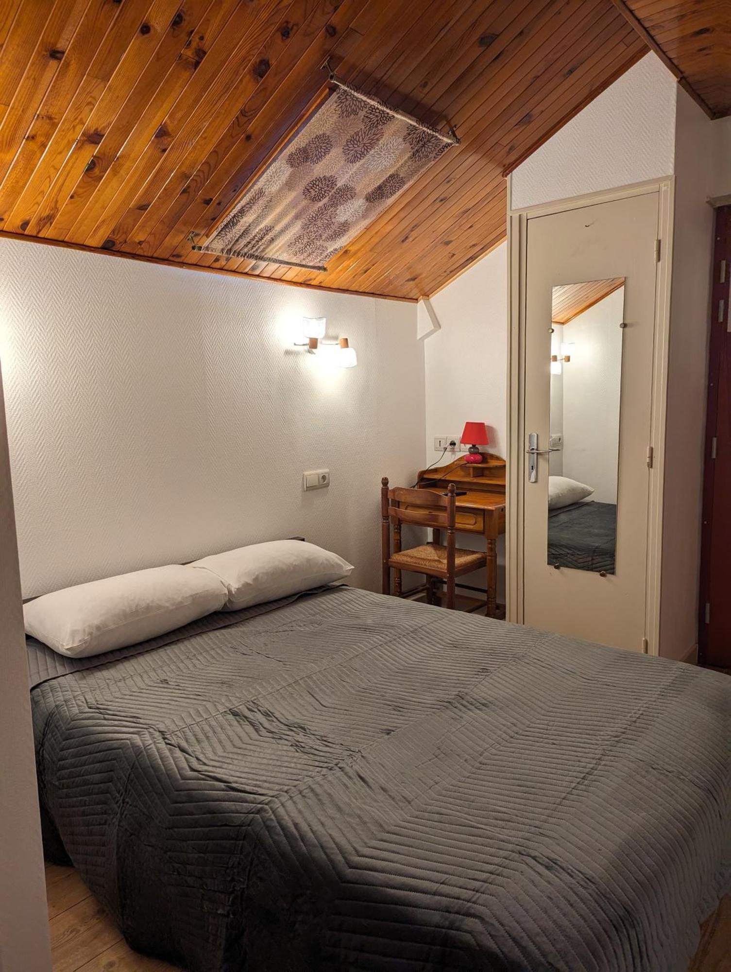 Auberge Des Pins Aubenas Eksteriør bilde