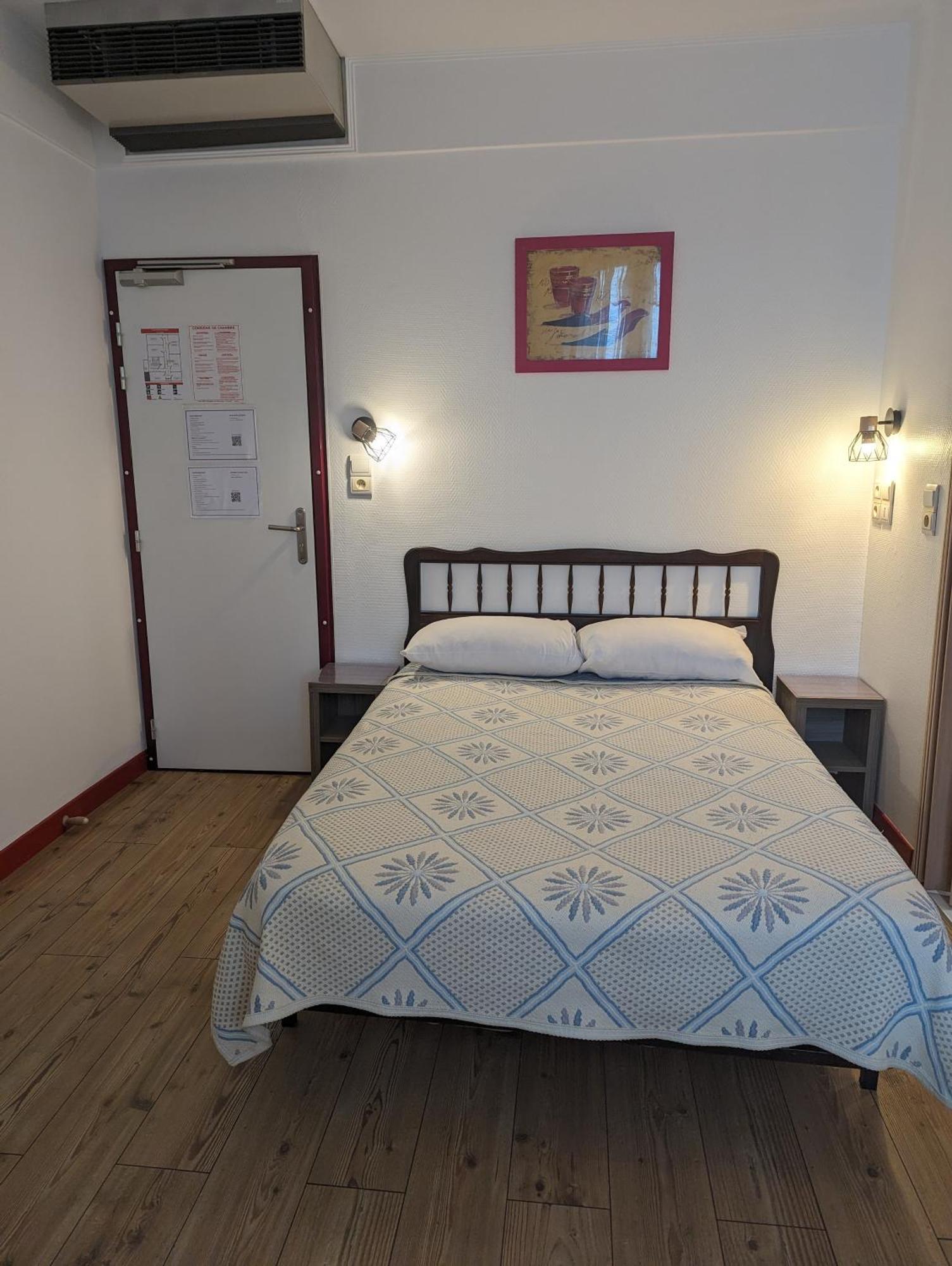 Auberge Des Pins Aubenas Eksteriør bilde