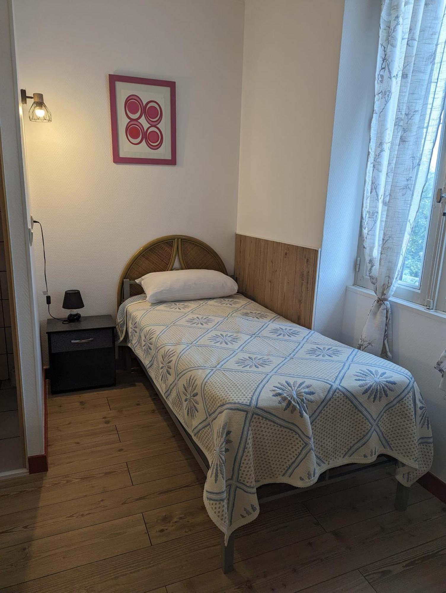 Auberge Des Pins Aubenas Eksteriør bilde