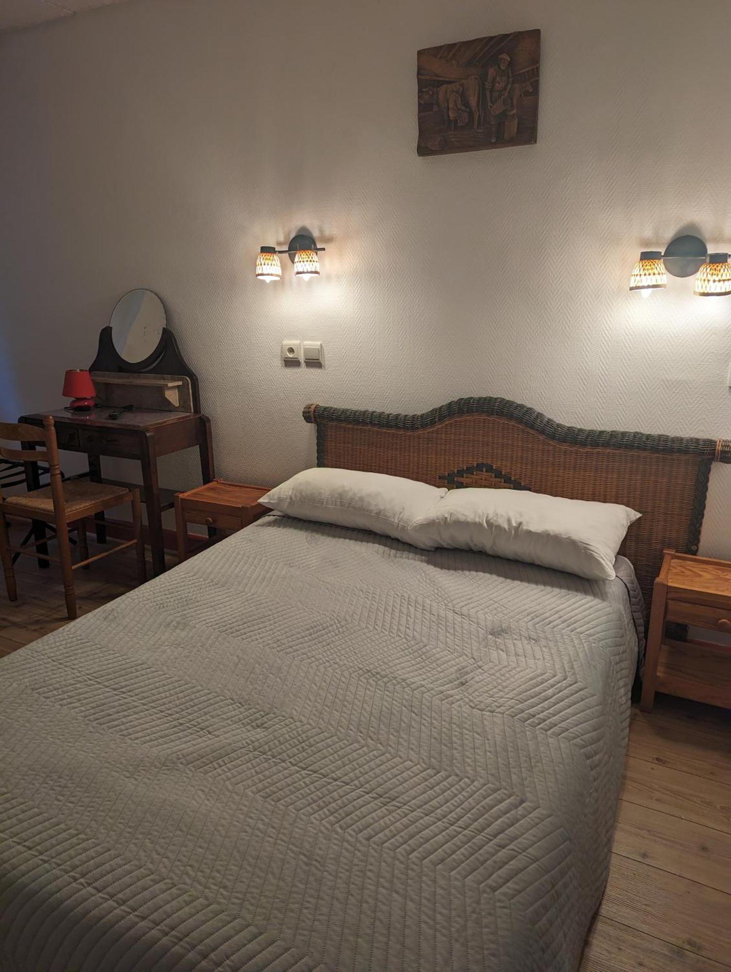 Auberge Des Pins Aubenas Eksteriør bilde